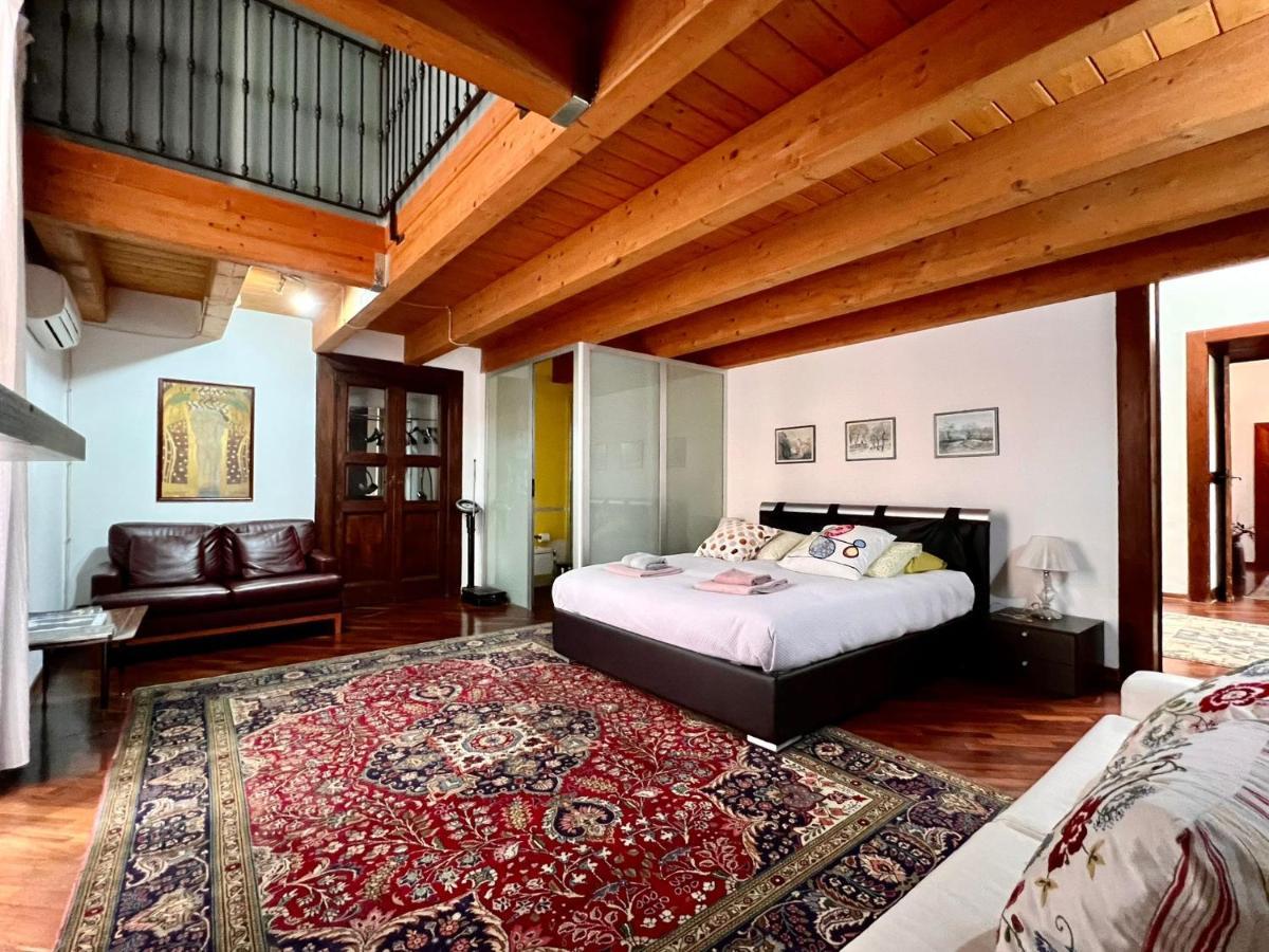 Saint Patrick Guest House Барлетта Екстер'єр фото