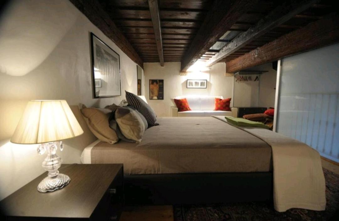 Saint Patrick Guest House Барлетта Екстер'єр фото