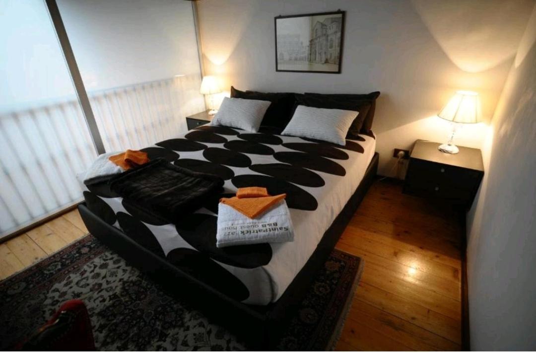 Saint Patrick Guest House Барлетта Екстер'єр фото