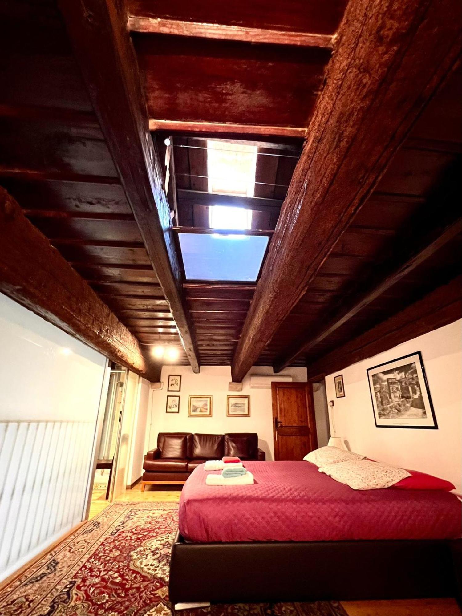 Saint Patrick Guest House Барлетта Екстер'єр фото