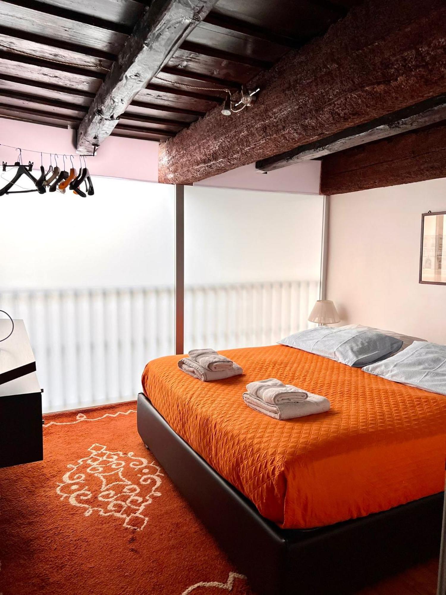 Saint Patrick Guest House Барлетта Екстер'єр фото