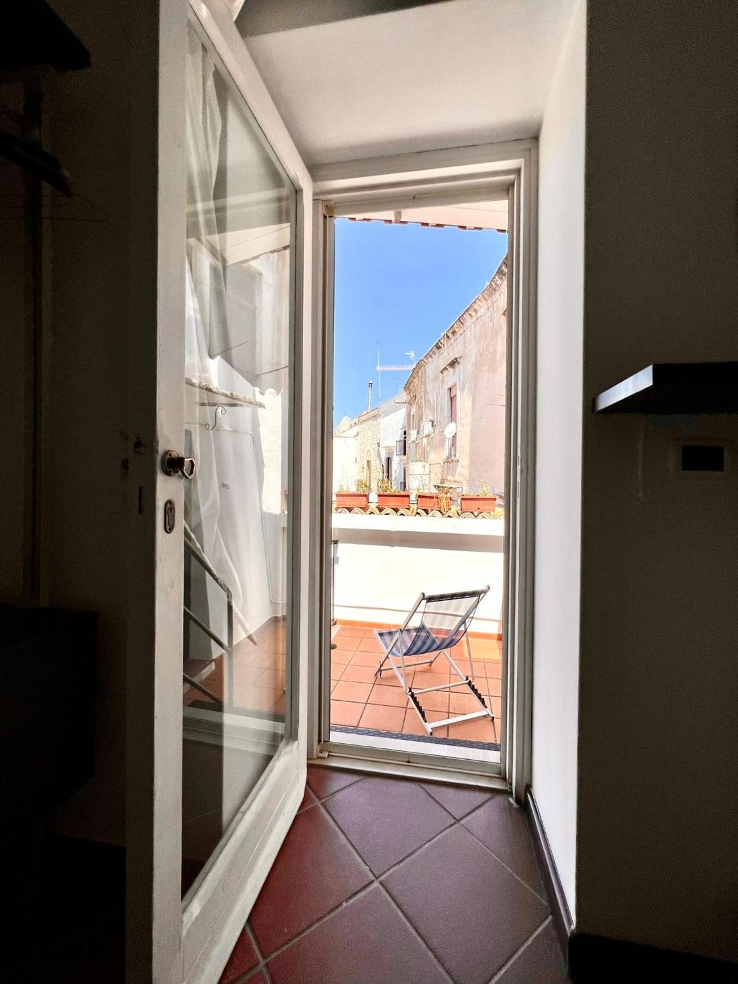Saint Patrick Guest House Барлетта Екстер'єр фото